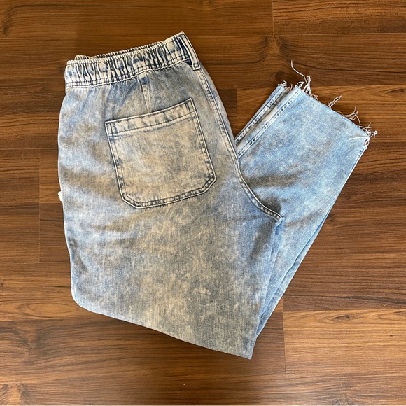GAP Light Blue Distressed Jeans - Large - Picture 5 of 6